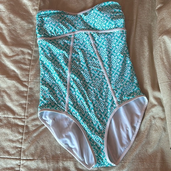 Strapless Swimsuit - Picture 1 of 3